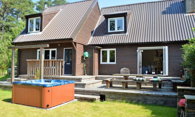 Dunoon Casa | The Ranch Lodge, cerca de Dunoon, admite mascotas, tiene capacidad para 8 personas con jacuzzi al aire libre