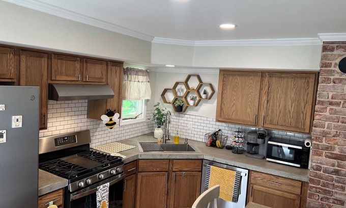 Atchison Casa | The Raven Haven! Perfect for family, friends or a quiet get away.