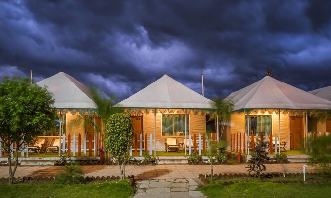 Rajpipla Hotel | The Rawla Tent Resort & Spa