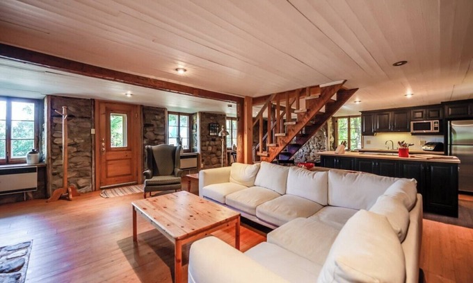 Saint Ferreol les Neiges Casa | The Renaud House 1813 - 4 bedrooms for 12 people