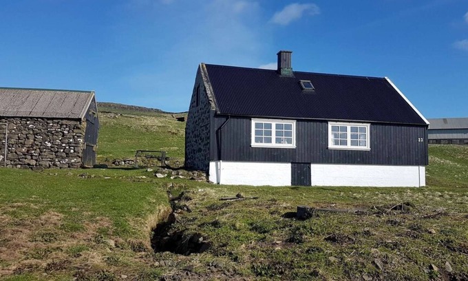Skalavik Cabina | The Real Faroese Experience