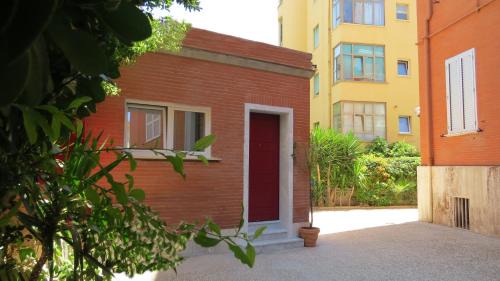 Quartiere XXXIV Lido di Ostia Levante Casa | The Red Box Roma on the Beach