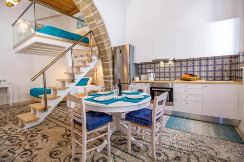 Kallithea Casa | The red door in Koskinou