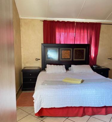 Phalaborwa Apartamento | The Red room