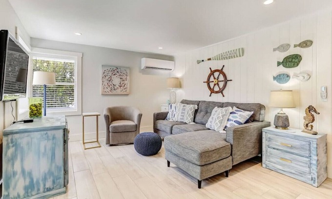 Fernandina Beach Condominio | The Reef | Cozy Hideaway | Private Patio | Located Steps from the Beach