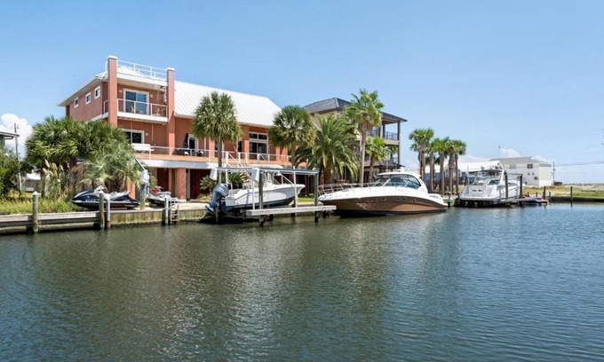 Navarre Beach Casa | The Reel Thing