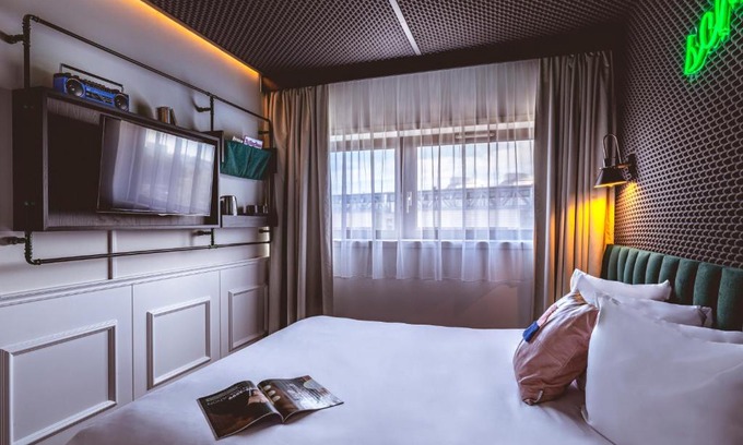 Quartier du Pont-de-Flandre Hotel | The ReMIX Hotel
