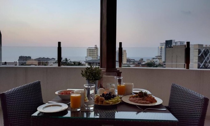 Bambalapitiya Hotel | The Residence