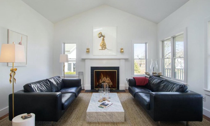 Douglas Casa | The Resting Place