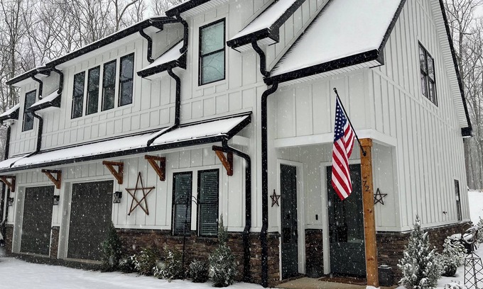 Rustburg Casa | The Retreat at Candlers Mountain - Near Liberty University & Downtown Lynchburg