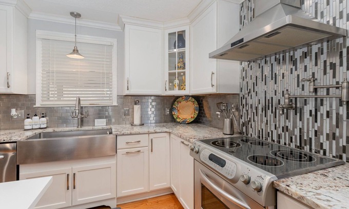 Fairview Casa | The Retreat at Carter Road - 66 Acres