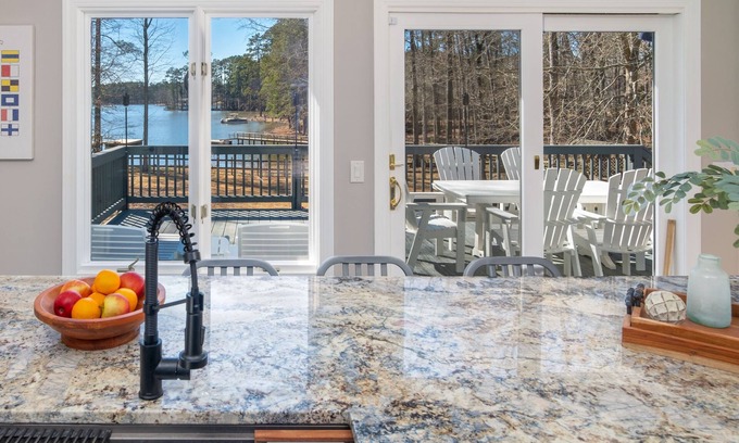 Leesville Casa | The Retreat at Lake Murray w/ direct lake access offers stunning views for R&R.