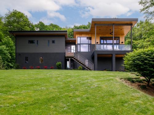 Balsam Grove Casa | The Retreat at Valley Bear Farms