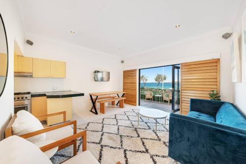 Bondi Beach Apartamento | The Retreat : Beachfront View + Parking
