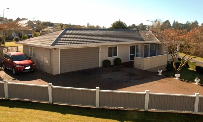 Taupo Casa | The Retreat Taupo, WiFi gratis, ropa de cama incluida