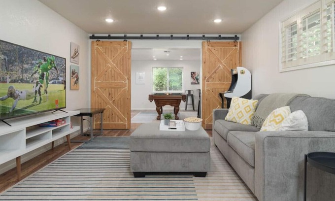 Harlow Casa | The Reunion Game House: 10 min walk to Autzen