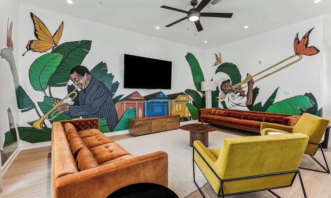 Faubourg Lafayette Apartamento | The Revelry | Music City | 9 bed 5 bath w/Htd Pool