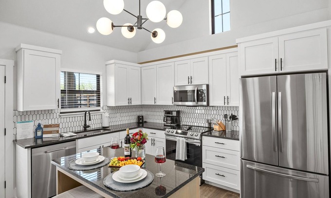 Fredericksburg Casa | The Ricardos Joint With Hot Tub