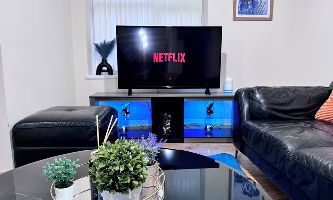 Old Trafford Apartamento | The Rich Living Apartment