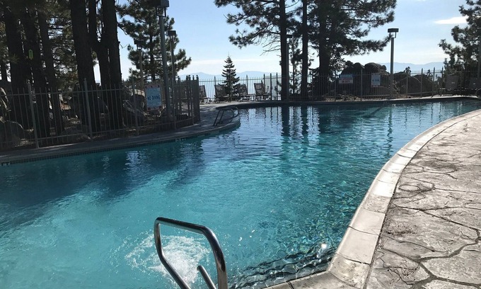 Tahoe Village Apartamento | The Ridge Tahoe Studio Free Tour App