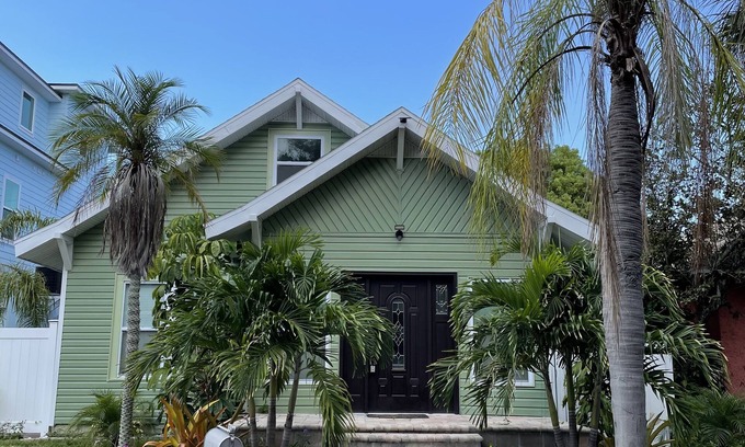 St. Petersburg - Clearwater Casa | The right location!!!