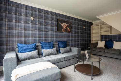 Livingston Casa | The Rise Retreat
