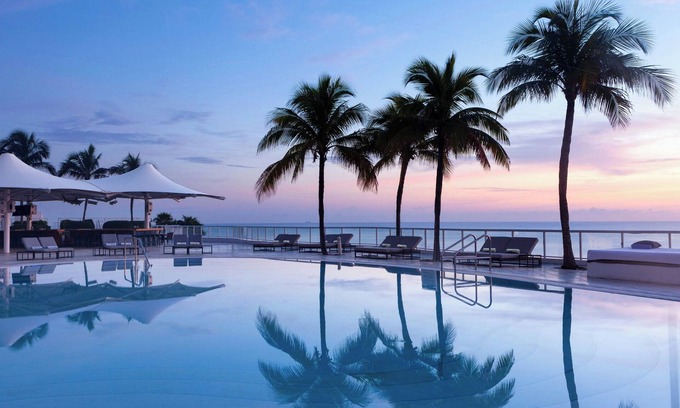 Central Beach Complejo | The Ritz-Carlton, Fort Lauderdale