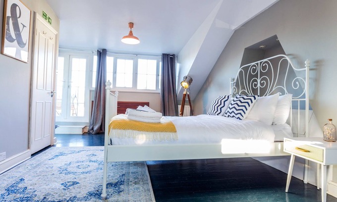 Arbury Casa | The River Cam Place - Enchanting 6BDR Home next to River Cam