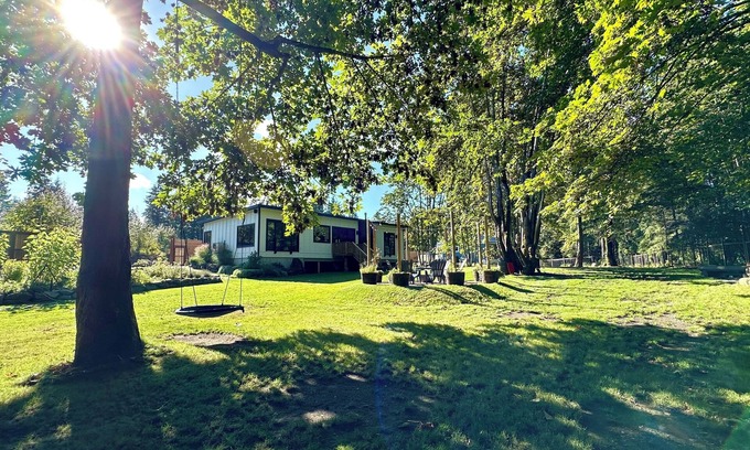 Westholme Casa | The River House- family friendly home on Chemainus River