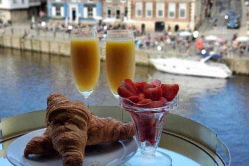 York Apartamento | The Riverside at Woodsmill Quay with parking