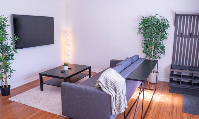 Birmingham Casa | The Rock
