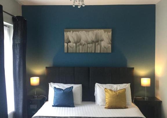 Kilcullen Cabina | The Rooms at The Spout