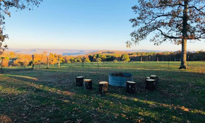 Compton Cabina | The Roost-Close to Buffalo River & Wilderness Rider