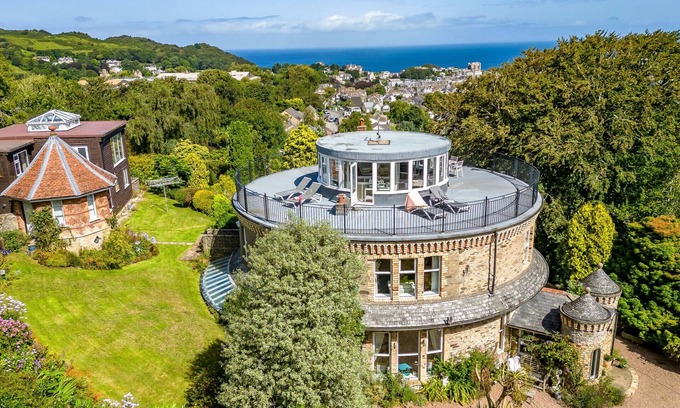 Hele Chalet De Esquí | The Round House