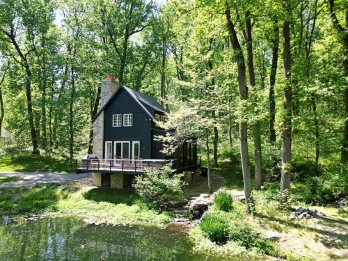 Wrightsville Casa | The Roundtop Chalet romantic couples getaway