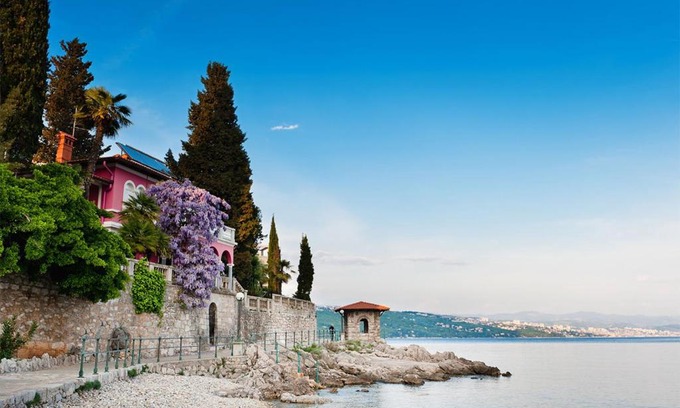 Opatija Apartamento | The routes of Habsburg (beach 70 m)