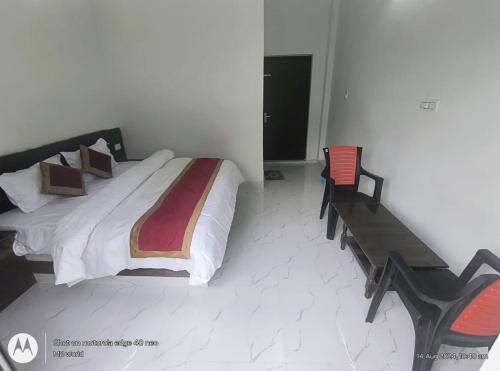 Narainkoti Hotel | The Royal Queen Hotel