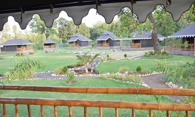 Pendra Road Complejo | The Royal River Resort