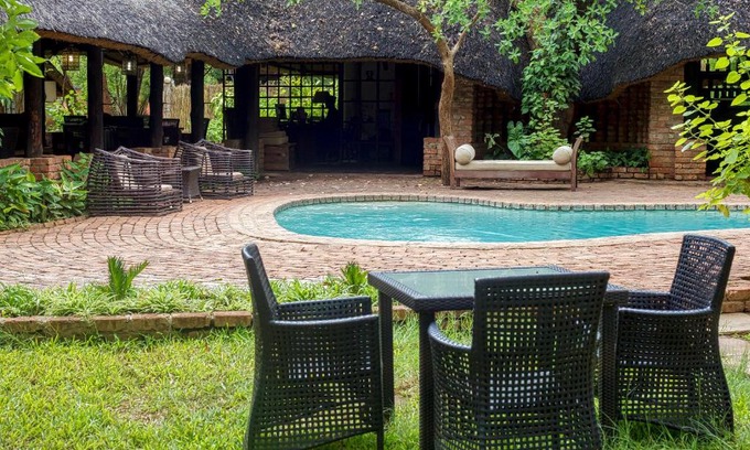 Livingstone Hotel | The Royal Sichango Village