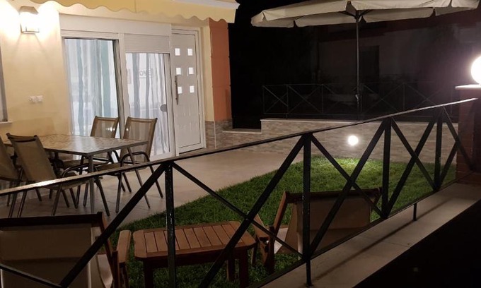 Nea Peramos Apartamento | The Ruby