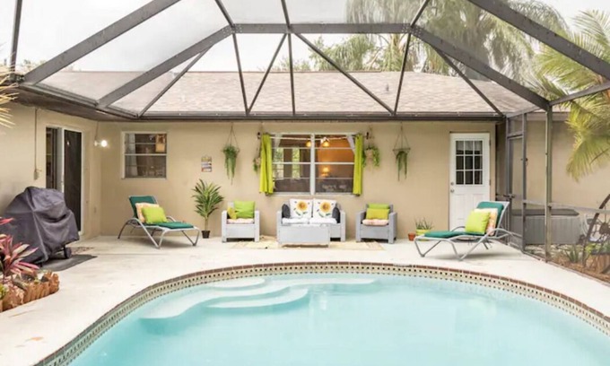 Port Malabar Casa | The Rustic Retreat: Heated Pool, Movie Theater, Event Rental !!