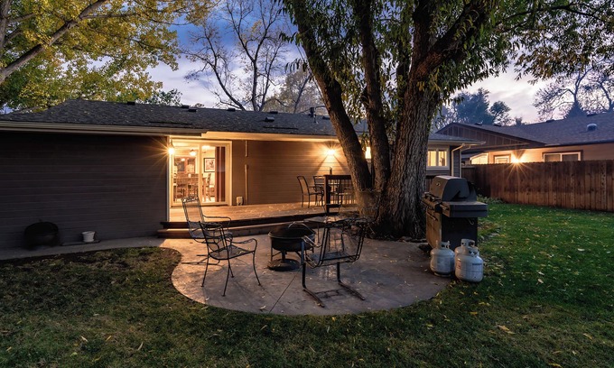 Fort Collins Casa | The Rustic Retreat - Pet Friendly w/ Fenced Yard