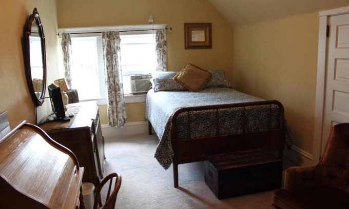 Towanda Cama Y Desayuno | The Ruthie at Victorian Charm Inn