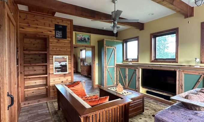 Bremo Bluff Casa | The Sage Cottage at Chevy Chase Farm