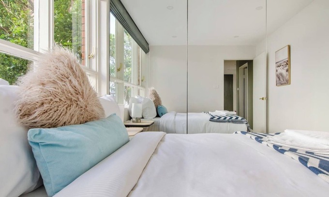 Petersham North Apartamento | The Sage Suite A Light filled Luxe Escape