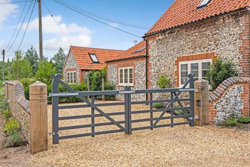Wighton Casa | The Sail House