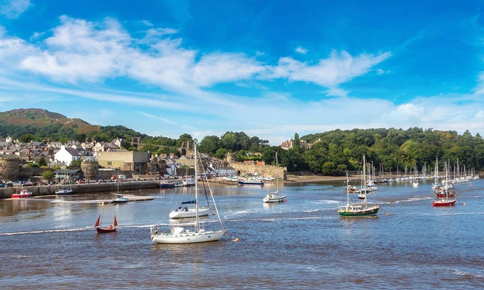 Conwy Apartamento | The Sailing Club - 6 Bedroom Hot Tub Town Centre