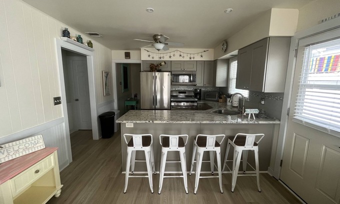 Ortley Beach Casa | The Salty Dog of Ortley Beach (Pet friendly and a few short blocks to the beach)
