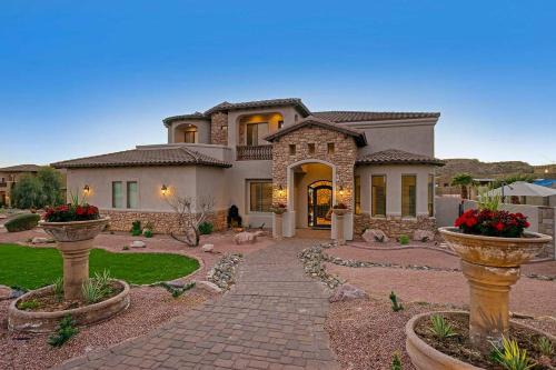 East Mesa Casa | The Sanctuary - 6BR Home