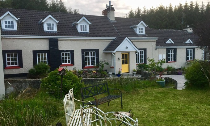 Murroogh Casa | El Santuario: Aislado 5 Bed Cottage duerme 10